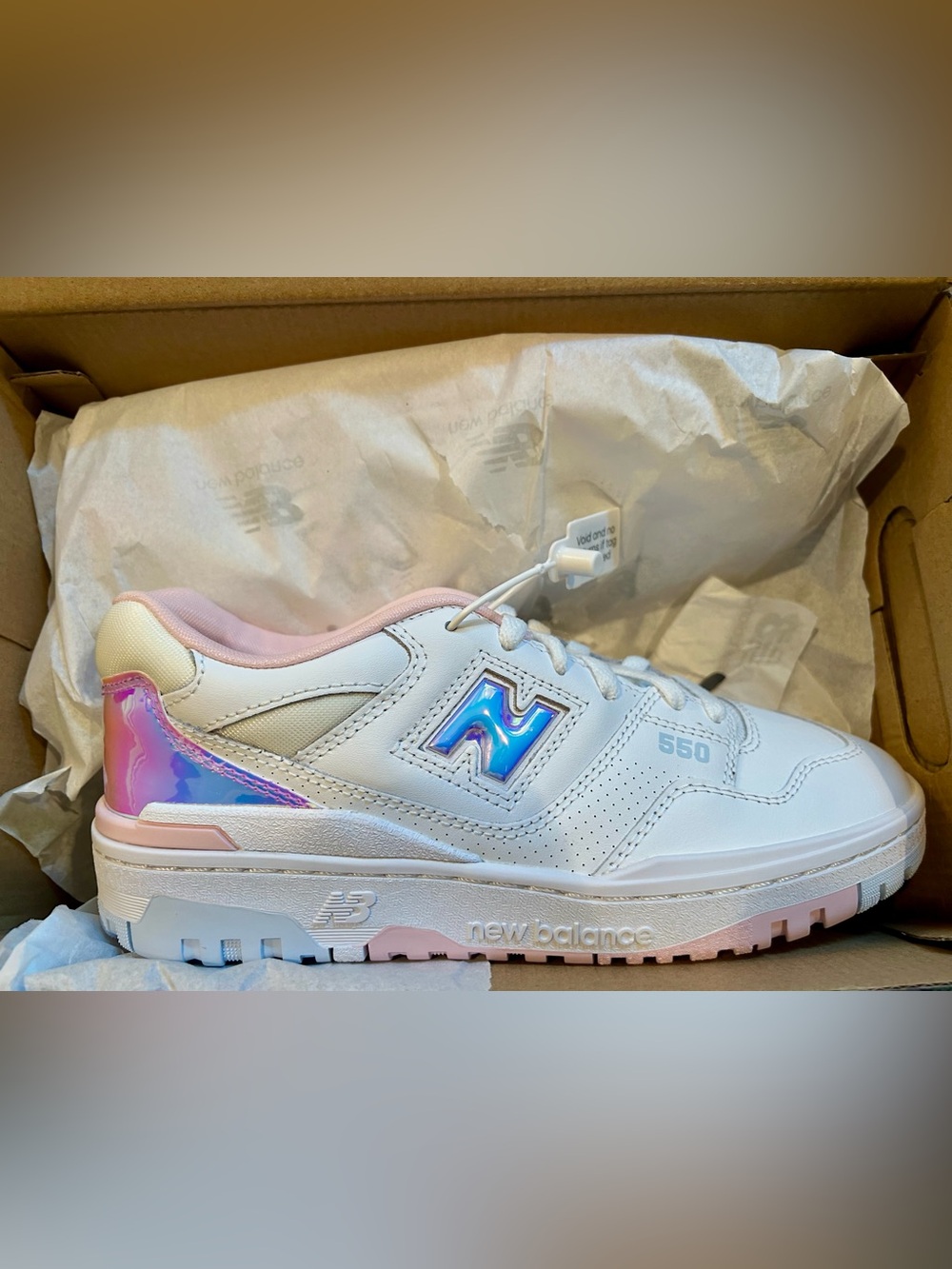 New Balance 550 White Pink Iridescent 7Y | Fits Women’s 8.5 | New in Box